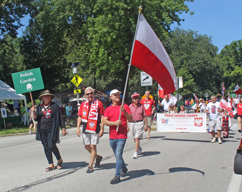Polish Cultural Garden in the Parade of Flags